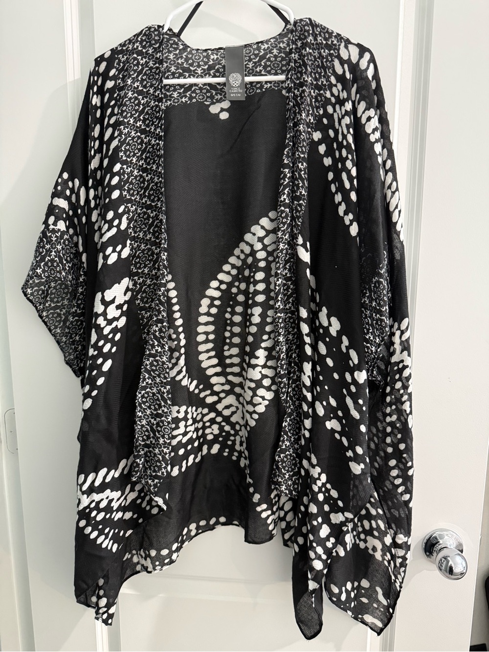 Vince Camuto Black & White Print Open Front Kimono - One Size